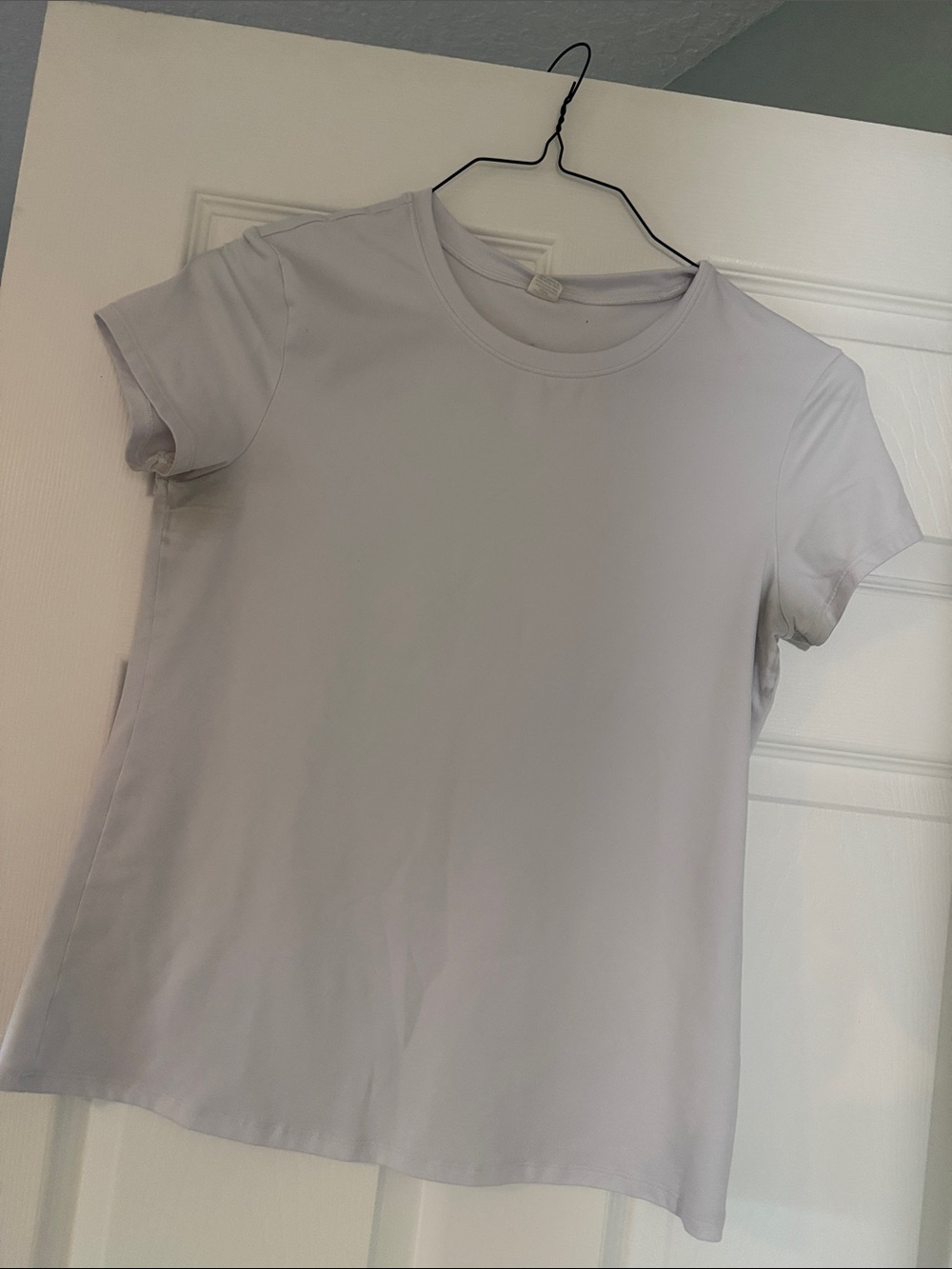 [alo] Alosoft Finesse Tee - White and Black - Picture 12 of 13